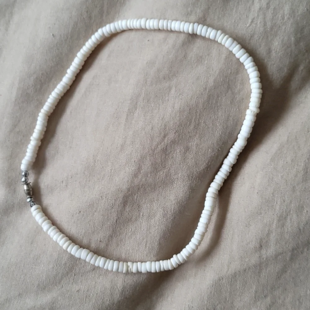 Shell necklace - Picture 1 of 1